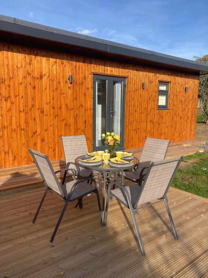 Me Old Abode Entire Garden Cabin Near The Sea ハーン・ベイ エクステリア 写真