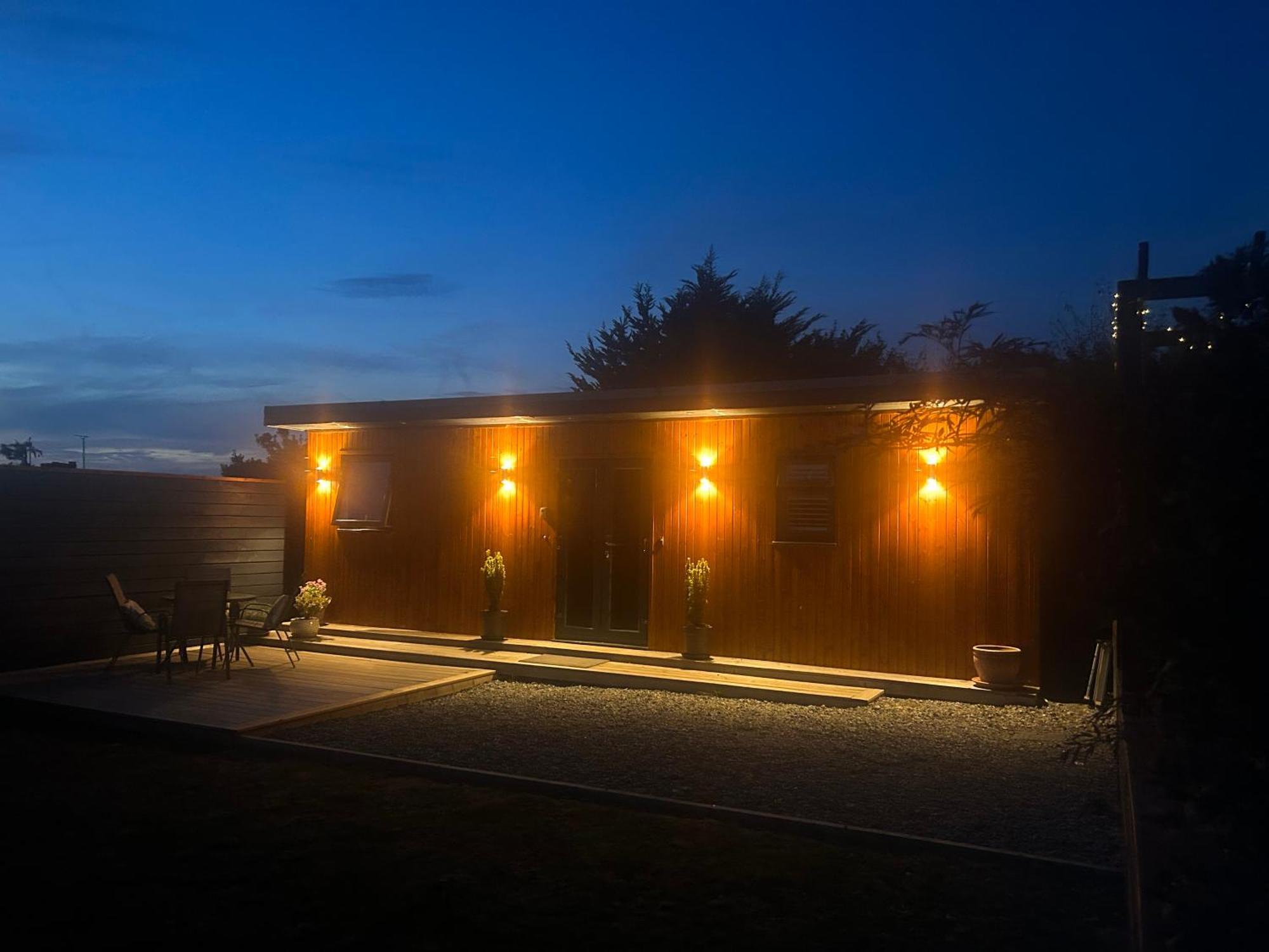 Me Old Abode Entire Garden Cabin Near The Sea ハーン・ベイ エクステリア 写真